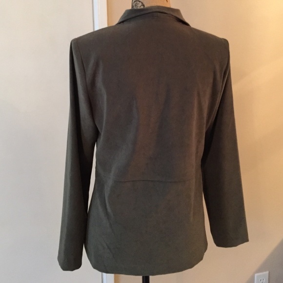 Jacket - Picture 3 of 5